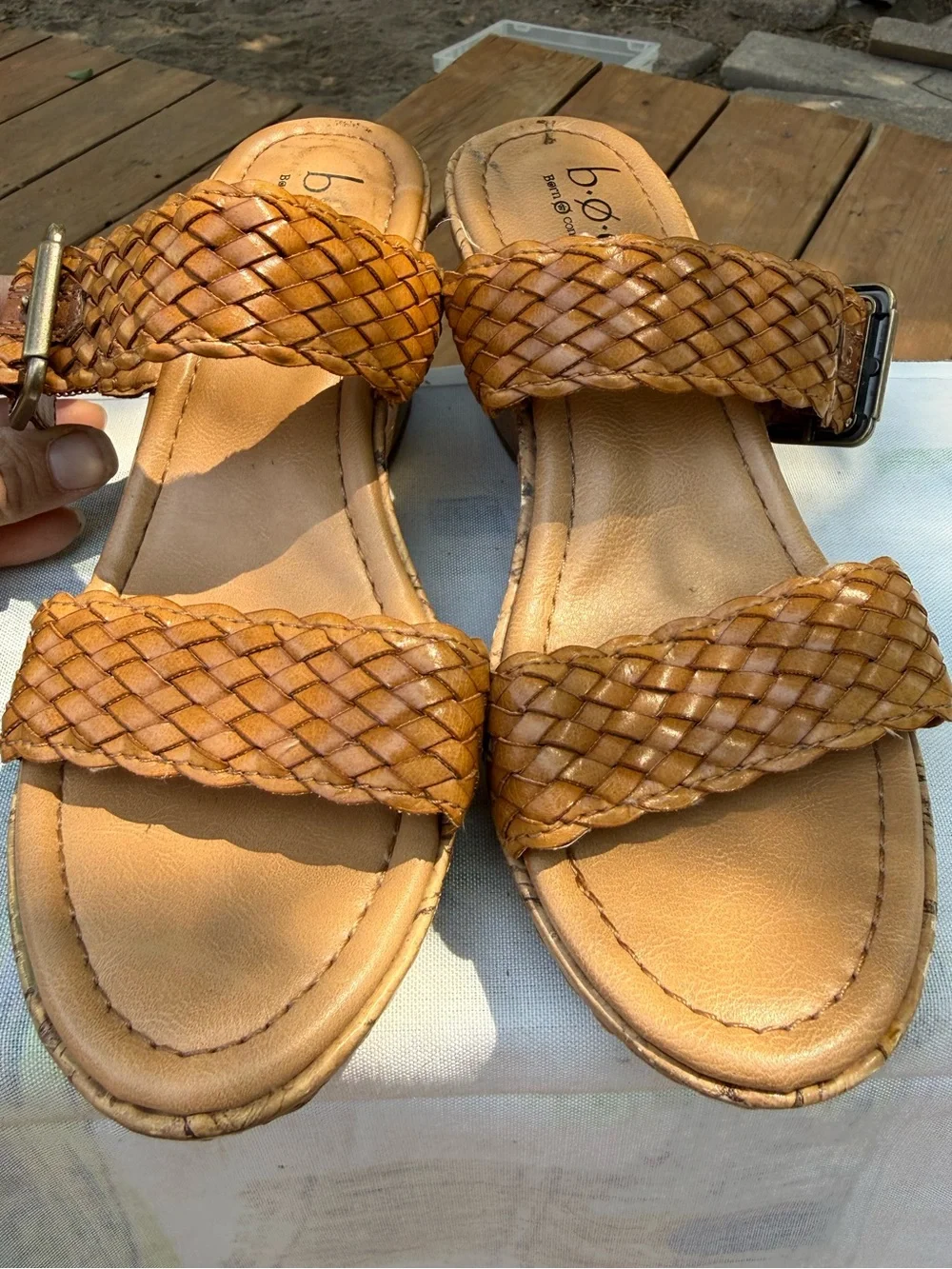 Born b.o.c. tan leather wedge sandals